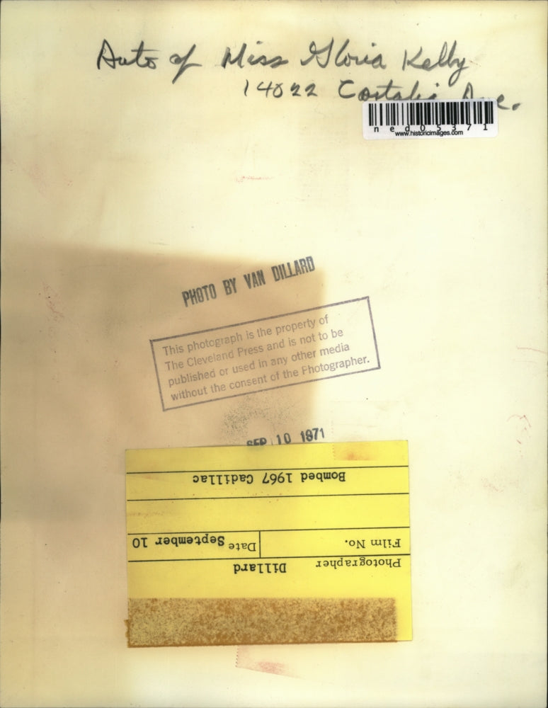 1971 Press Photo Bombed 1967 Cadillac owned by Gloria Kelly