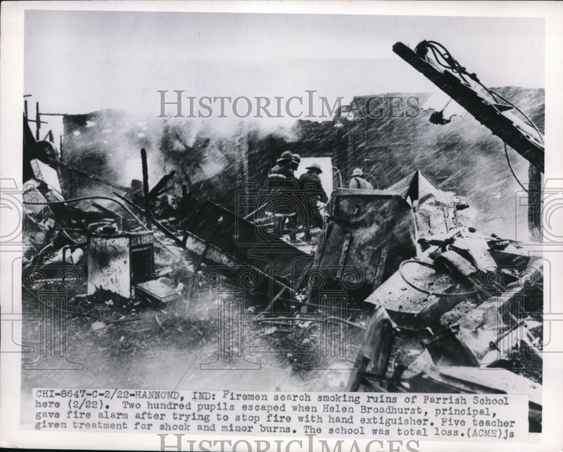 Load image into Gallery viewer, 1950 Press Photo Hammond Ind Firemen at ruins of Parrish school
