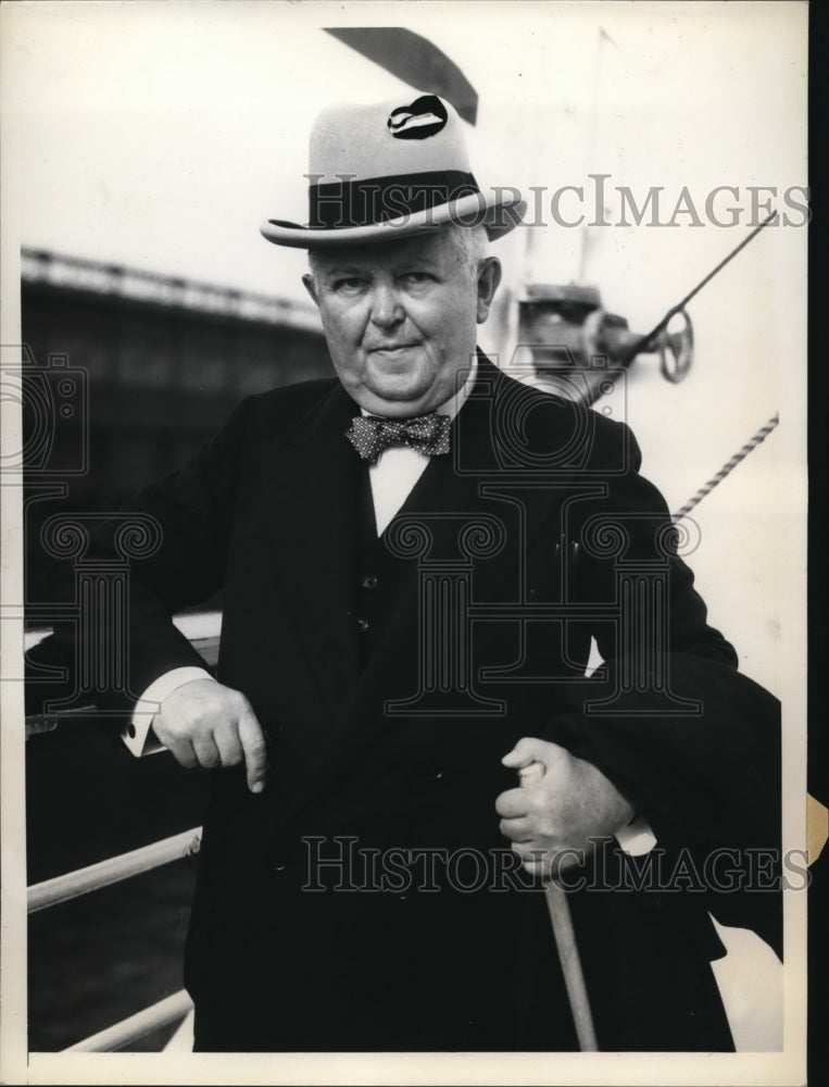 1934 Press Photo William G. Van Schmus on the S.S. Manhattan- Historic Images