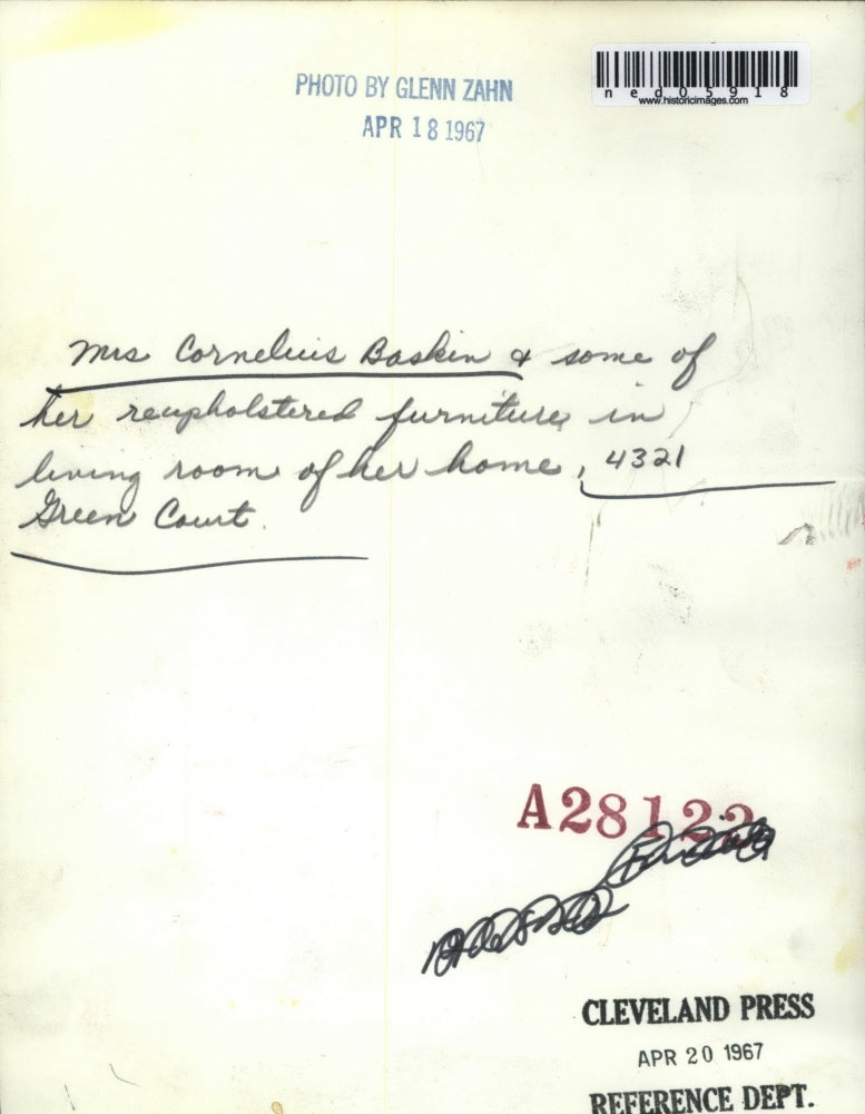 1967 Media Photo Mrs. Baskin is having some interior designing ideas at her home