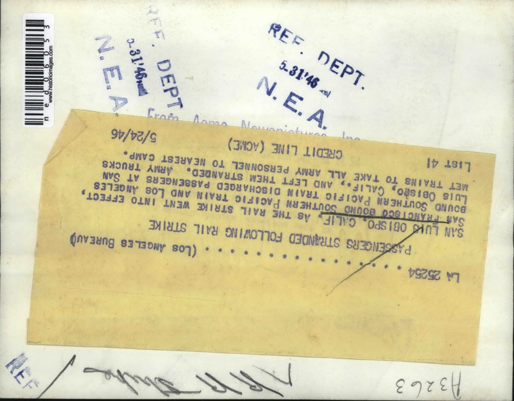 1946 Press Photo Stranded passengers at San Luis Obispo, California