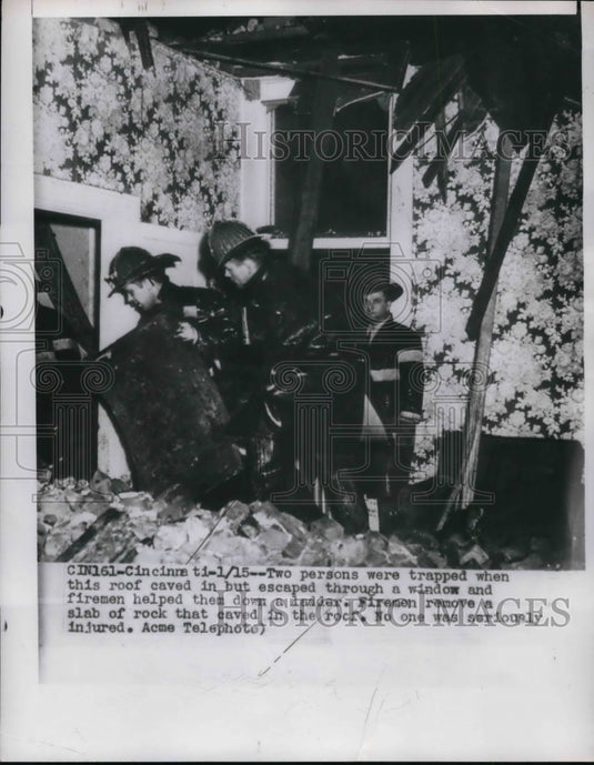 1950 Press Photo Cinncinati Ohio firemen rescue 2 from collapsed home