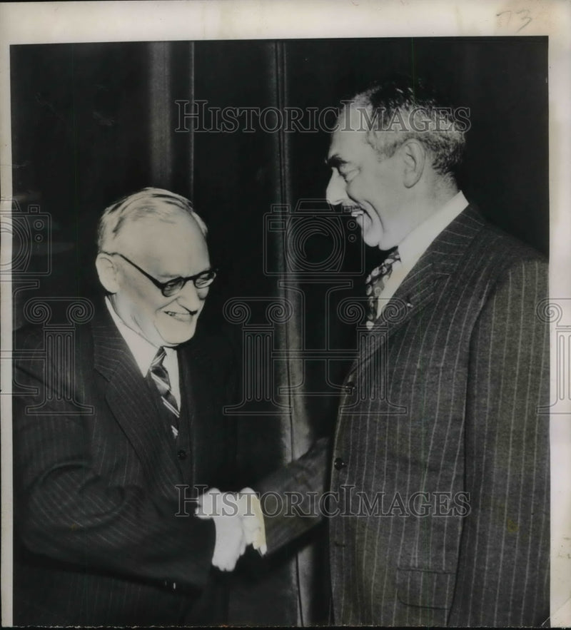 Load image into Gallery viewer, 1950 Press Photo NYC Soviet Minister Andrei Vishinsky &amp; Sec of State D Acheson
