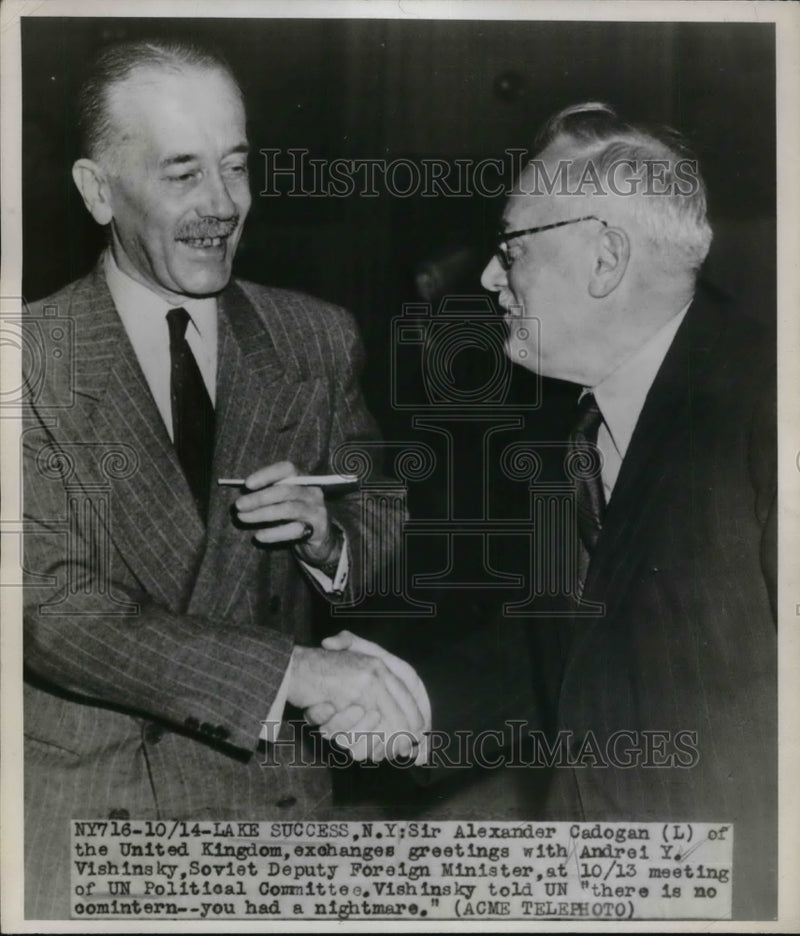 Load image into Gallery viewer, 1947 Press Photo NY Alexander Cadogan of U.K &amp; Soviet Andrei Vishinski at UN
