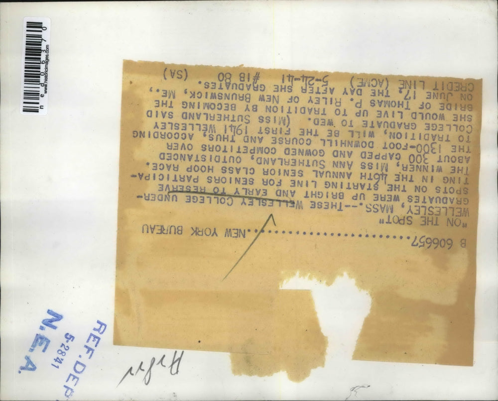 1941 Press Photo Boston,Mass. Wellesley College students at annual hoop race