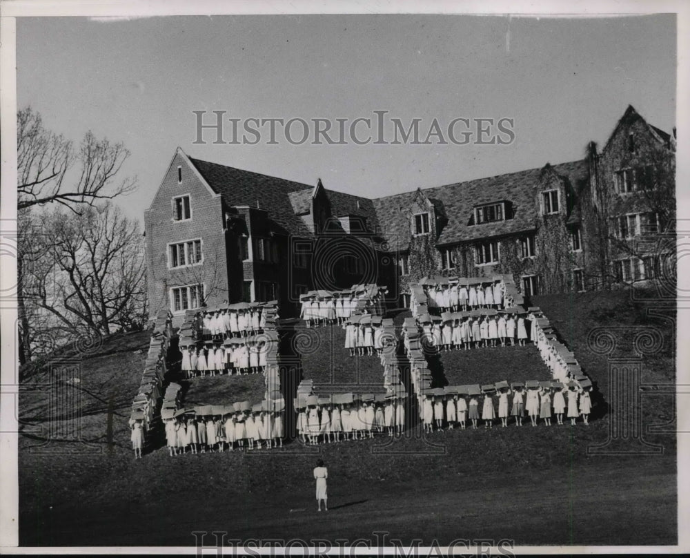 1938 Press Photo Wellesley College Students Massachusetts Senior Class