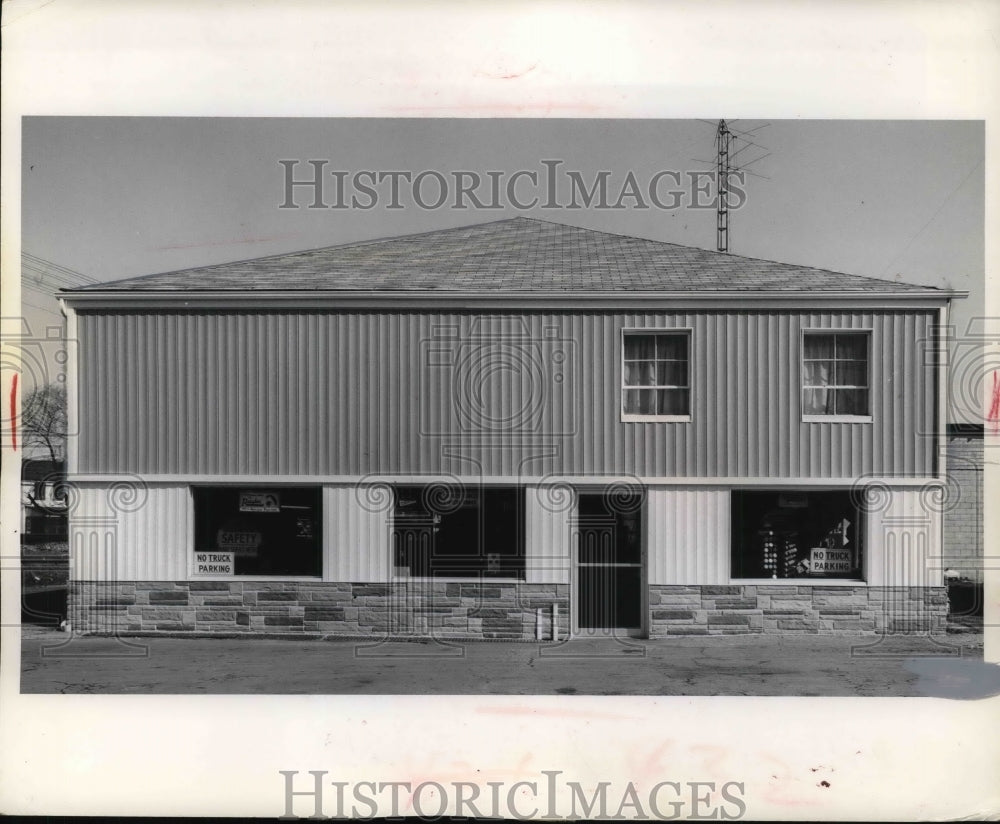 Media Photo Weather-Tite Aristocrat Office Design in Belford, Ohio