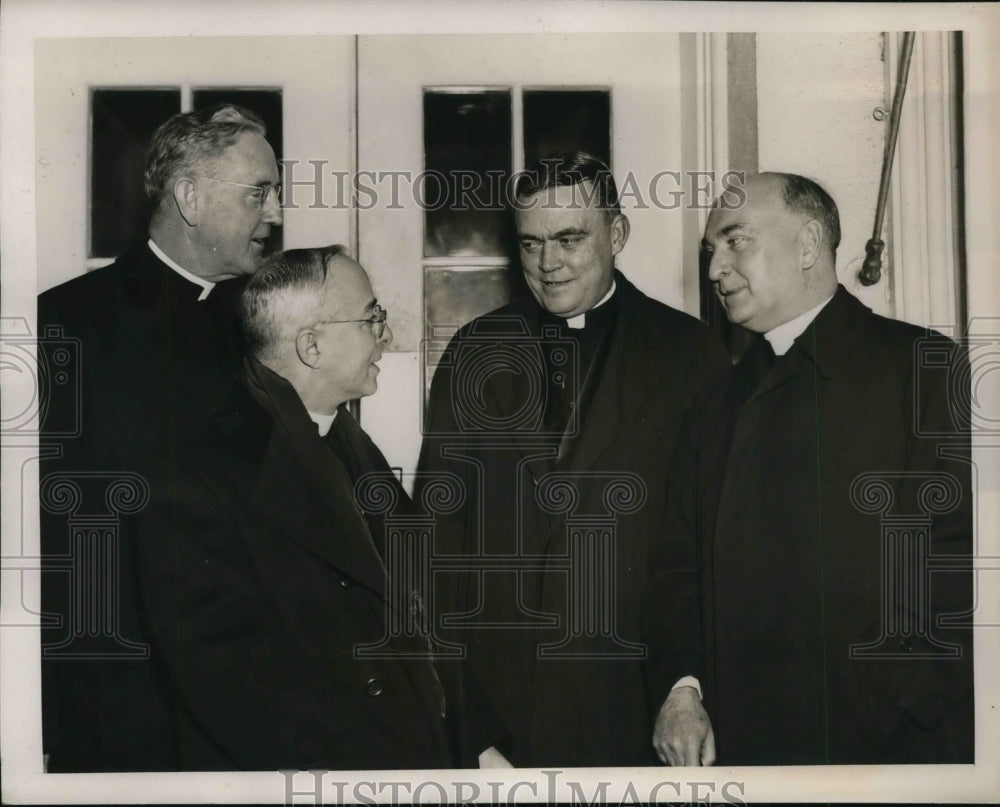 1939 Press Photo Catholic Dignitaries call on President Roosevelt