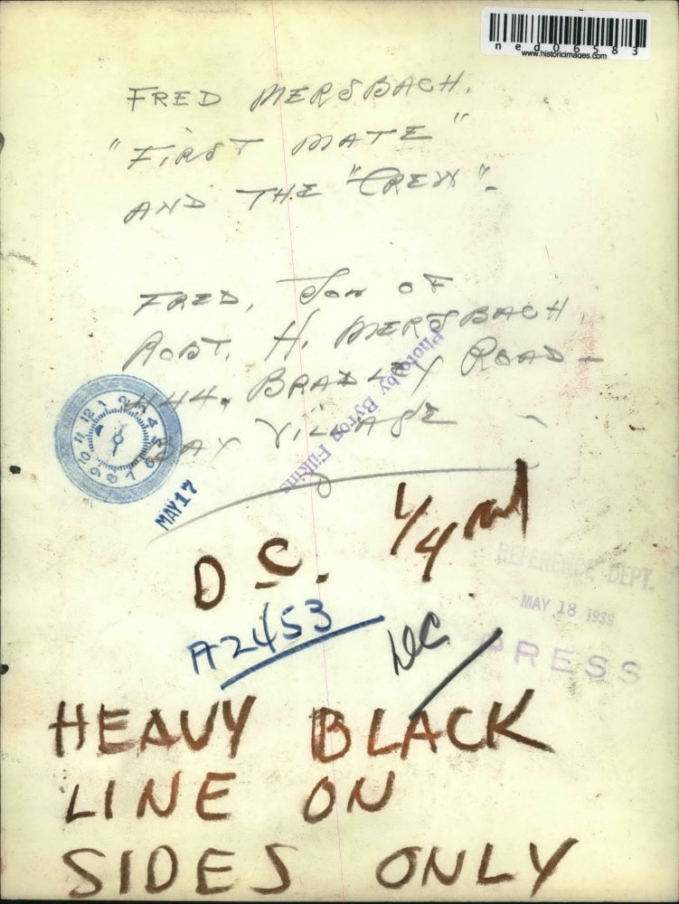 1939 Press Photo Fred Mersbach "first mate" and the "crew" - ned06583