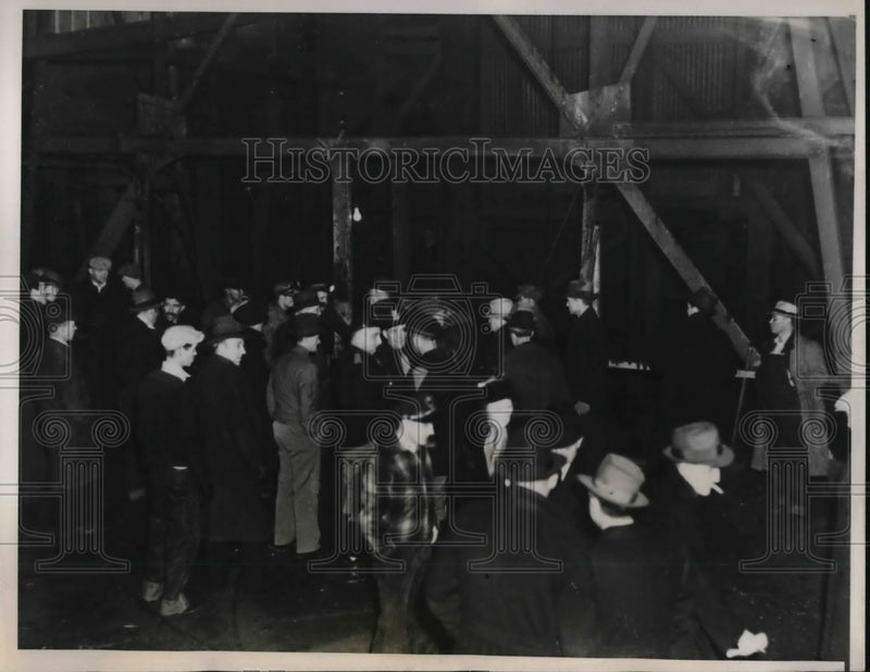 Load image into Gallery viewer, 1939 Media Photo At the Crown Hill Mine No. 6 after an explosion had
