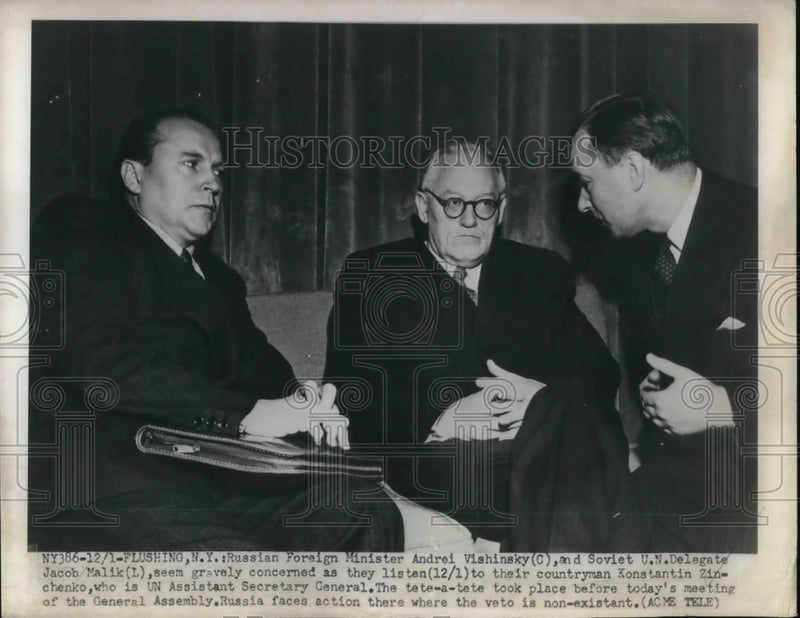 Load image into Gallery viewer, 1950 Press Photo Russian Minister Vishinsky, UN Delegate Malik &amp; Zinchencko
