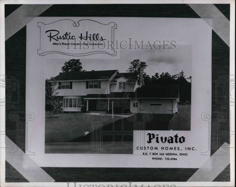 Load image into Gallery viewer, 1966 Press Photo Pivato custom home in Medina Ohio

