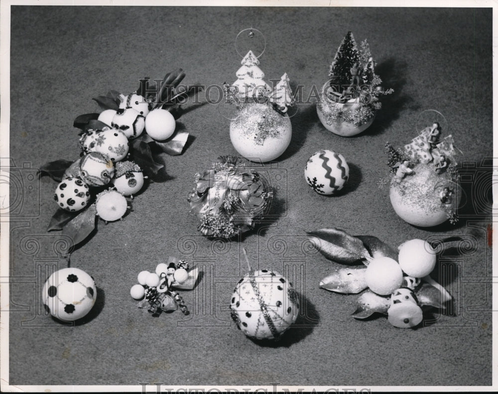 1955 Press Photo Snow Ball Decorations