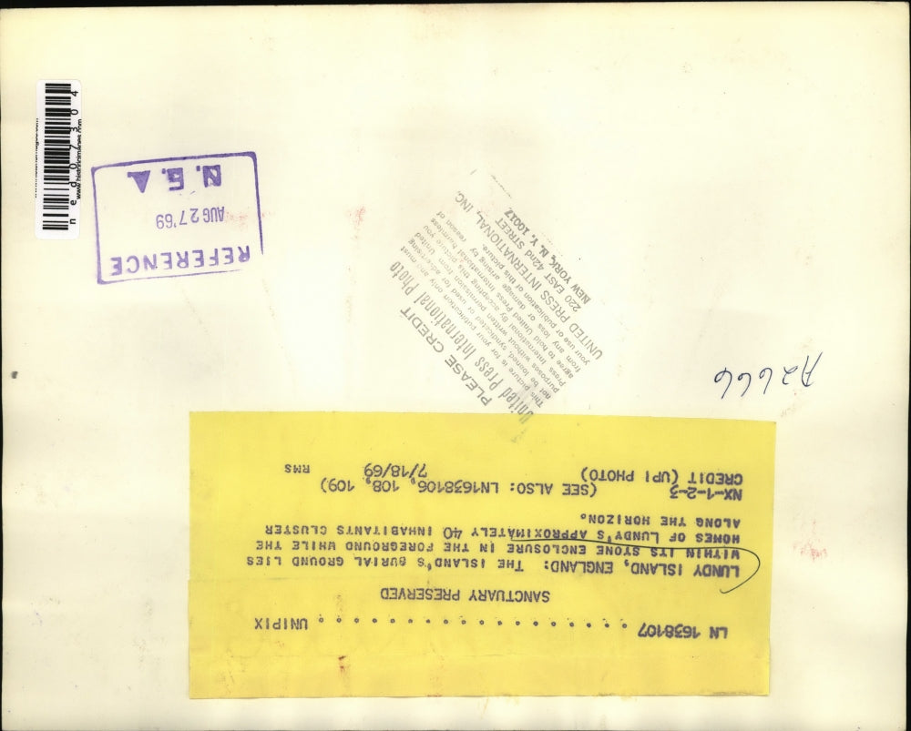 1969 Press Photo Lindy Island England small burial plot on tiny island