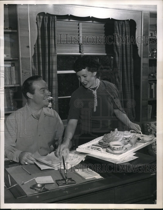 1951 Press Photo Mr. and Mrs. Ralph Edwards starring their own TV show