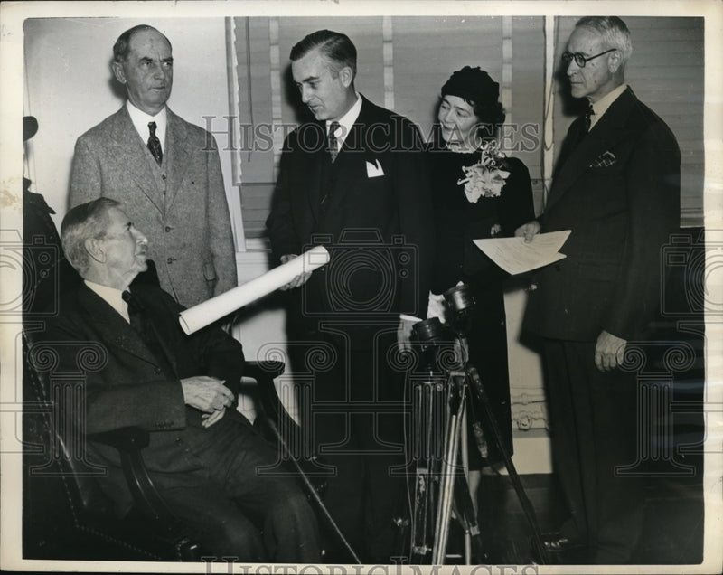 Load image into Gallery viewer, 1937 Media Photo C. Edison receives his Commission as Assistant Sec. of Navy
