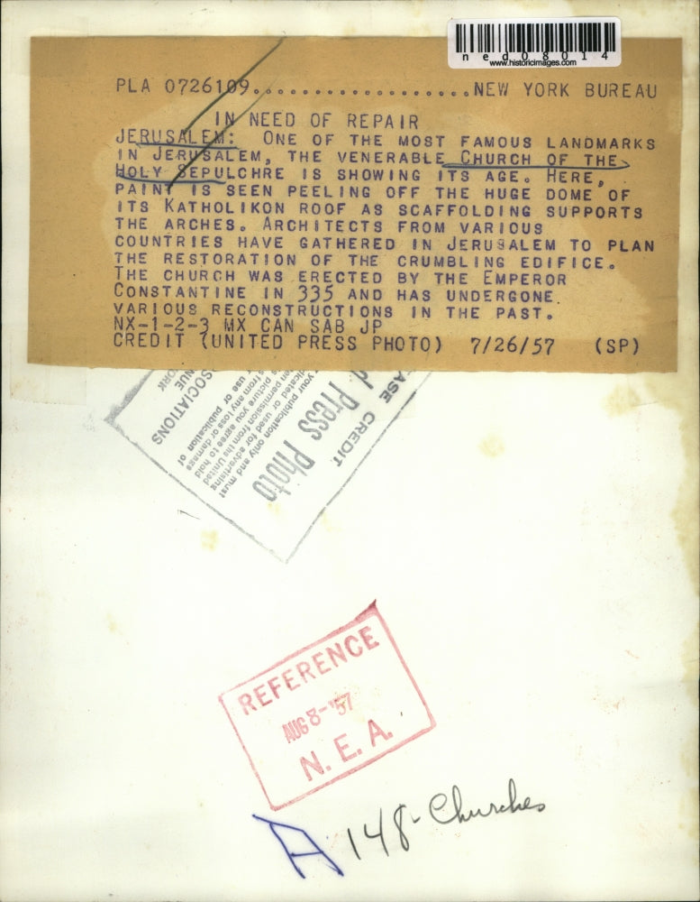 1957 Press Photo Jerusalem the Church of the Holy Sepulchre as roof is repaired