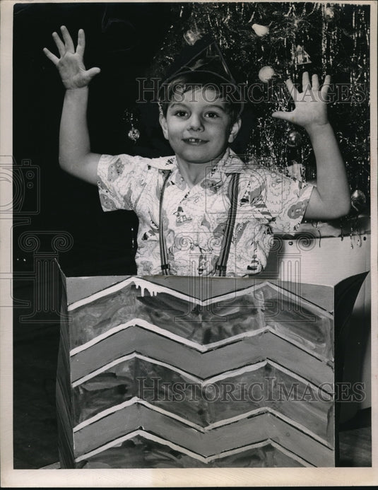 1948 Press Photo Robert Sittrich at Cranwood school in Cleveland