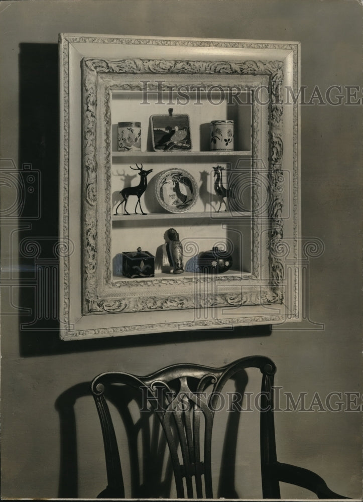 1943 Media Photo Du Pont Company furniture maker dispaly