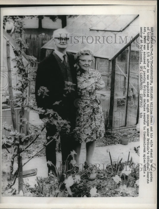 1970 Press Photo Carshalton England William Owen & wife at their home