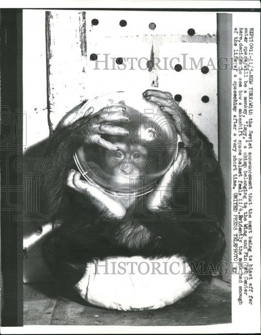 Press Photo New York with Soviet announcement that next being to blast off for