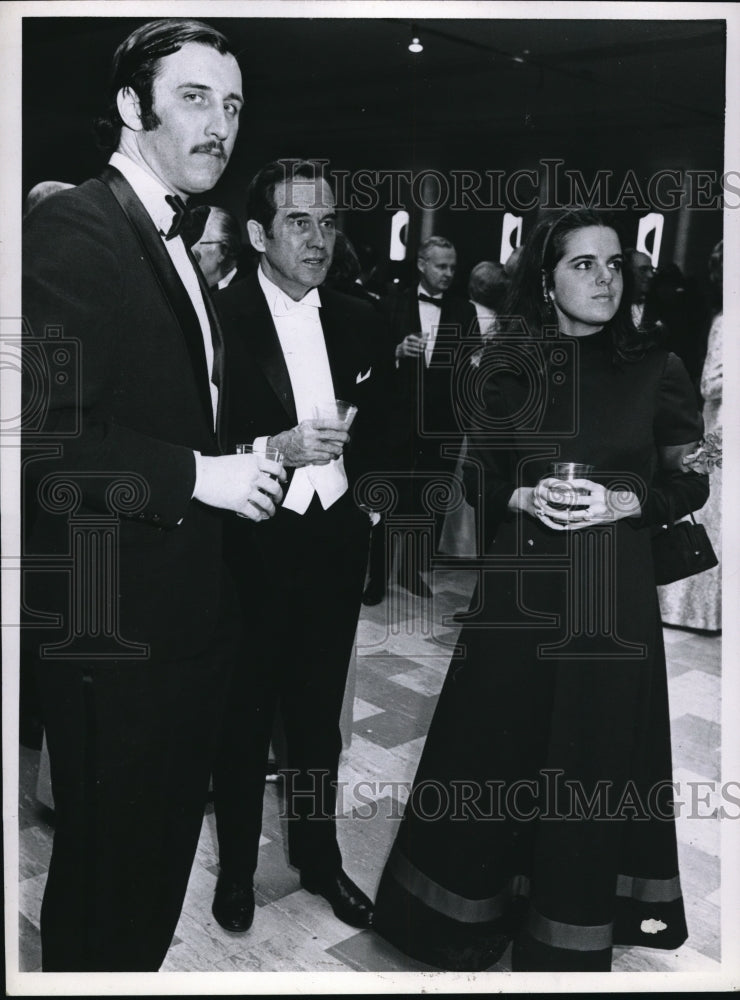 1975 Media Photo Harvey Oppmann, Alfred Rankin, Mrs Oppmann