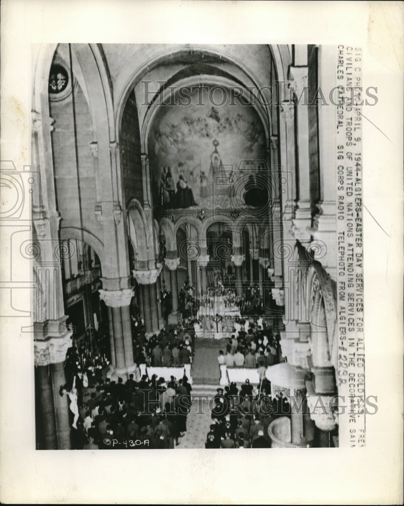 1945 Press Photo Allied Soldiers attend the Easter Services at St. Charles