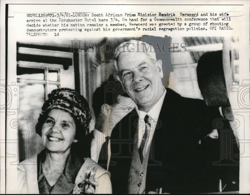Load image into Gallery viewer, 1961 Press Photo London South African Prime Minister Hednrik Verwoard and wife

