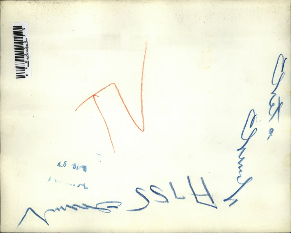 1951 Press Photo Cheta the chimpanzee's creative shot - ned08533