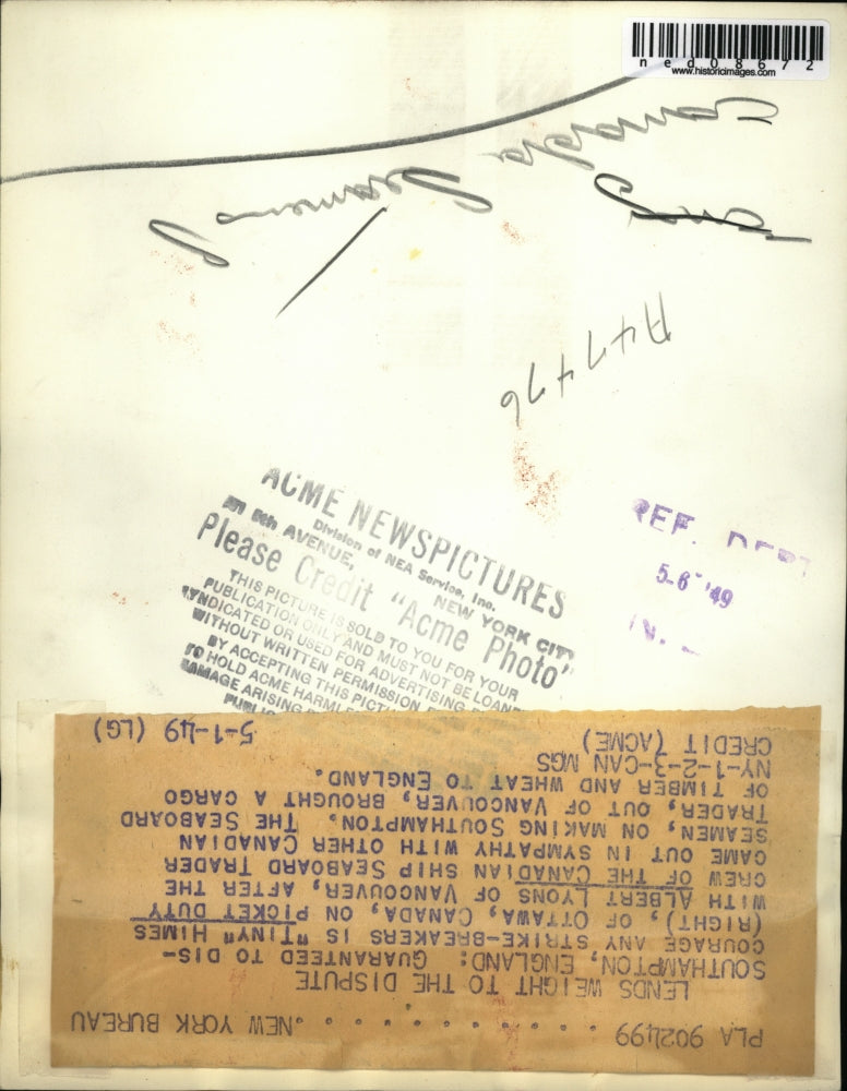 1949 Press Photo Tiny Himes was assigned on picket duty with A. Lyons