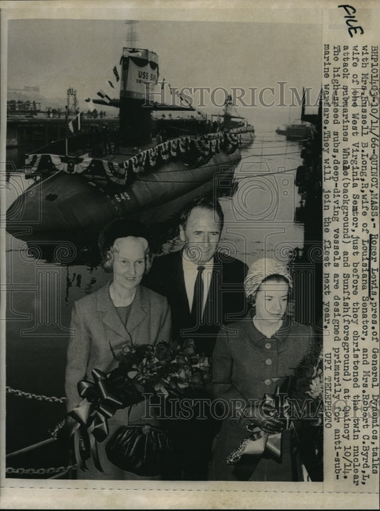 1966 Press Photo Roger Lewis before he christened the twin nuclear submarines