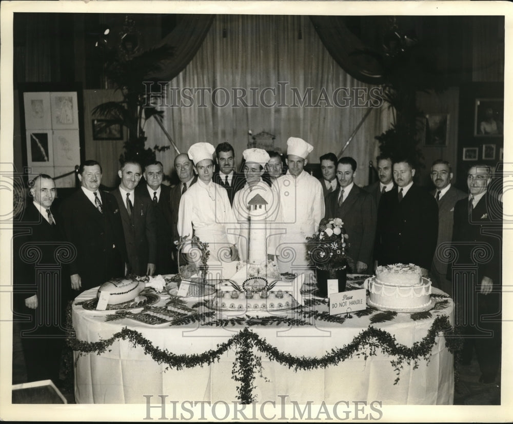 1938 Press Photo The third Annual Arts and Crafts Exhibition of the employees
