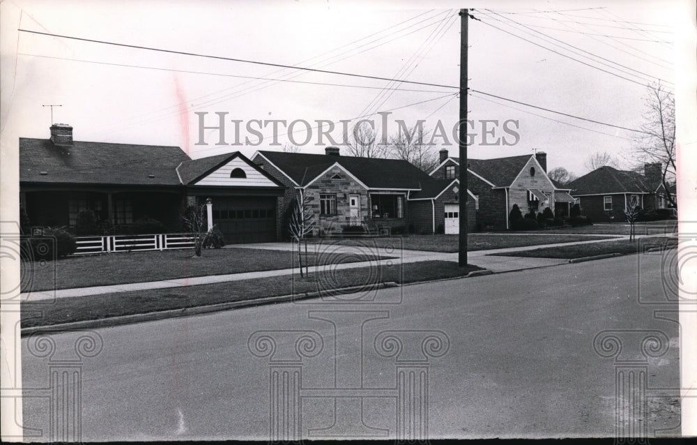 1966 Press Photo The quiet side of the Hillsdale Avenue Fairview Park