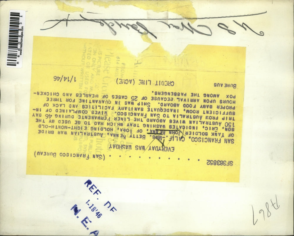 1946 Press Photo Australian war bride of John Kenna, Mrs Betty and son Eric