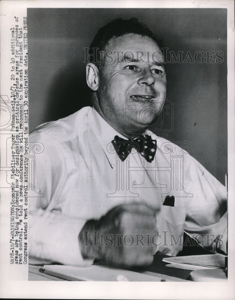 1952 Press Photo Wash DC Economic Stabilizer Roger Putnam - ned09129