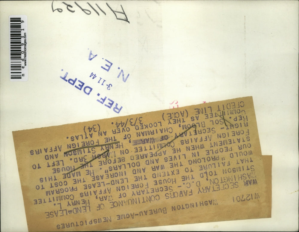 1944 Press Photo Henry L Stimson and Sol Bloom looking over an Atlas