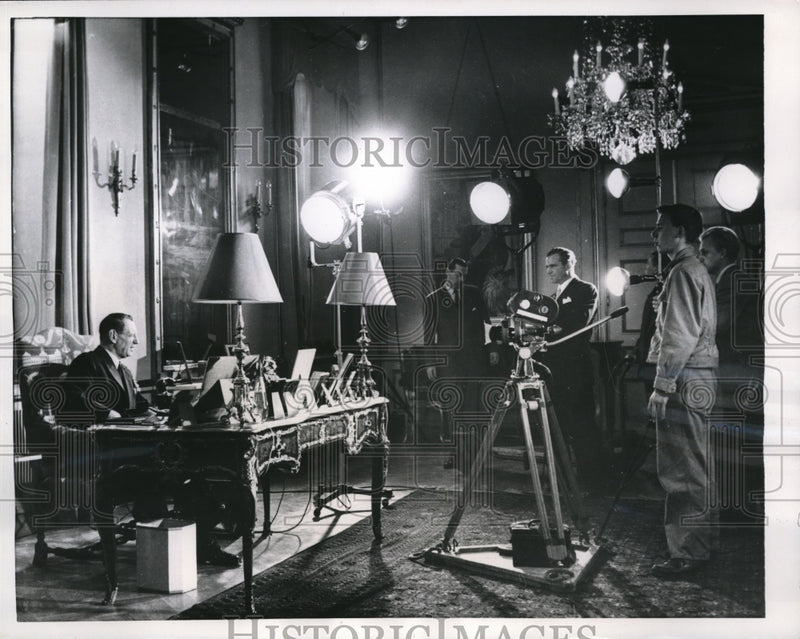 Load image into Gallery viewer, 1957 Press Photo Copenhagen Denmark King Frederik for film Denmark's King

