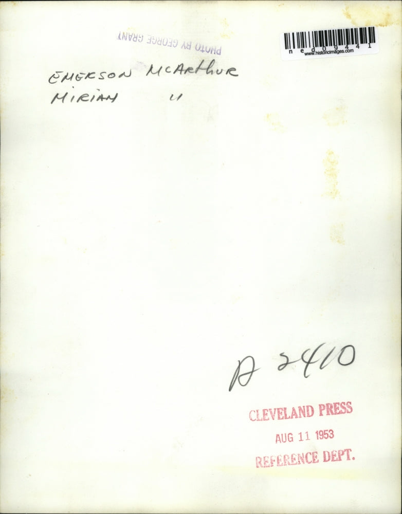 1953 Media Photo Emerson and Miriah McArthur with horse