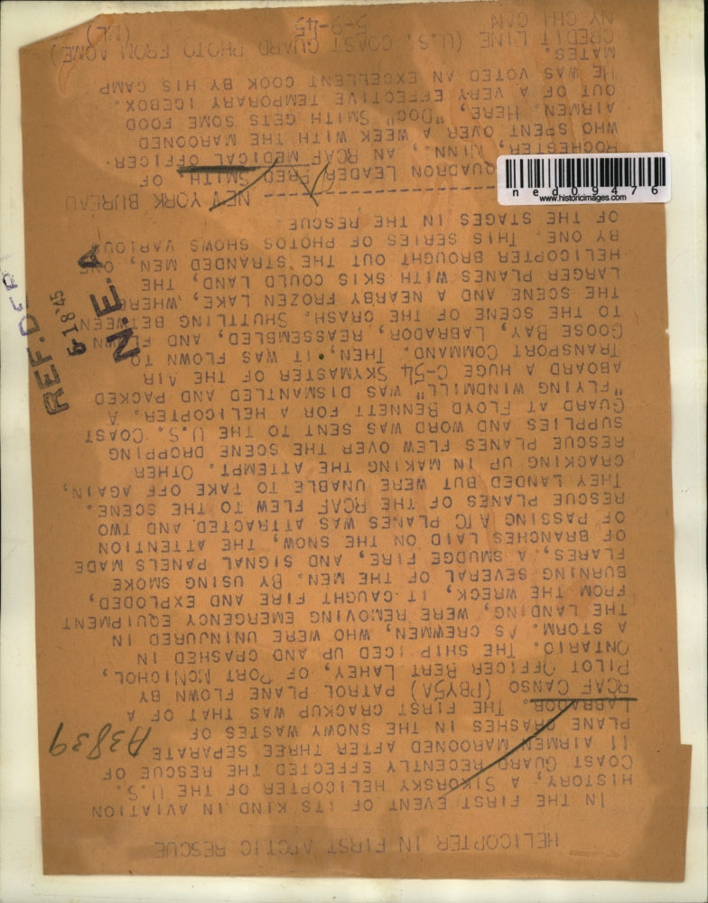 1945 Press Photo Squadron leader Fred Smith spent over a week in a frozen lake