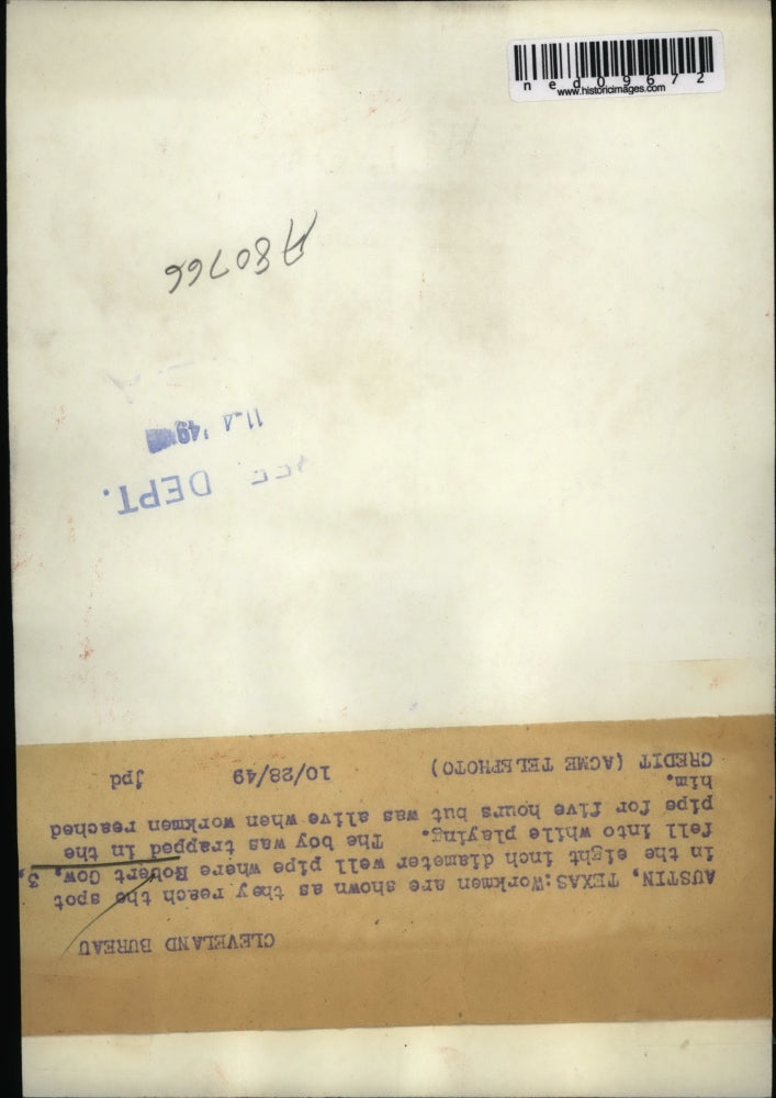 1949 Press Photo Robert Gow alive after five hours in 8-inch diameter well pipe