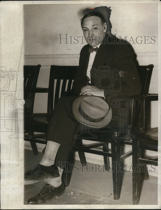 1932 Press Photo Gustave Griffoni seen before he testifies before the grand jury