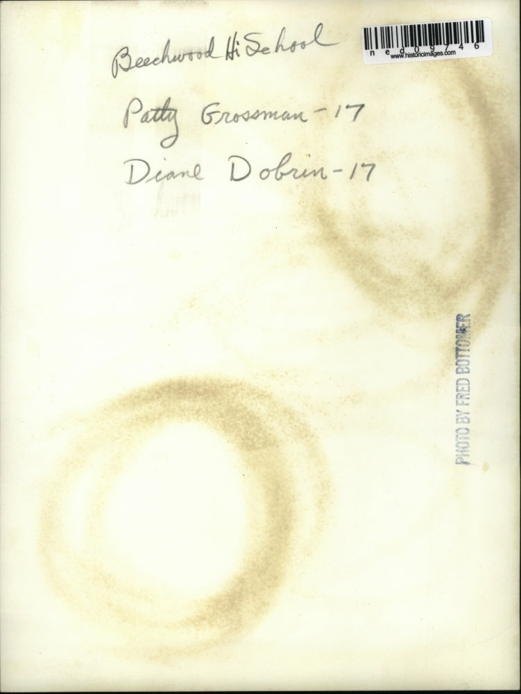 Press Photo The high school students of Beechwood, Patty Grossman and D. Dobrin