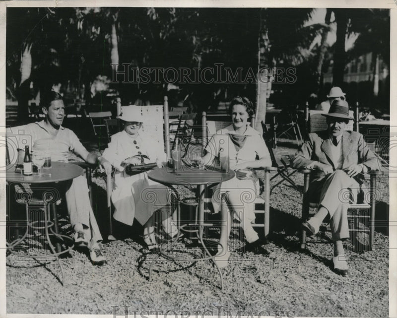 Load image into Gallery viewer, 1936 Press Photo Nassau Bahamas, CF Gould, Mrs Livingstone, J Livingstone,
