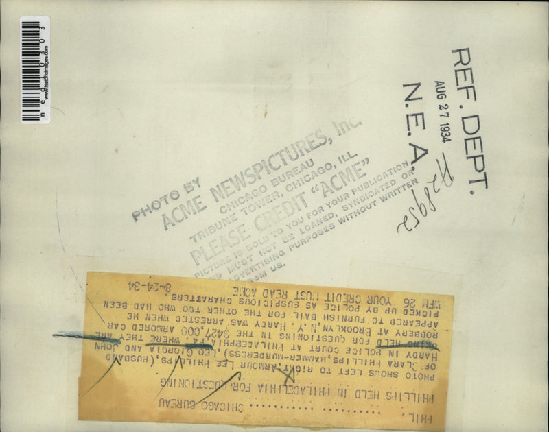 Load image into Gallery viewer, 1934 Press Photo L. Phillips, L. Giorgia and J. Hardy being held in Police court
