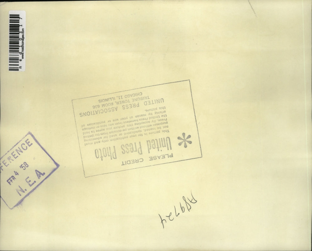 1958 Press Photo The McElroy family in York Harbor - ned10317