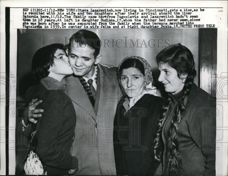 Load image into Gallery viewer, 1957 Media Photo Steve Lazarevitch reunited with Jelka, Boska, and Budinka
