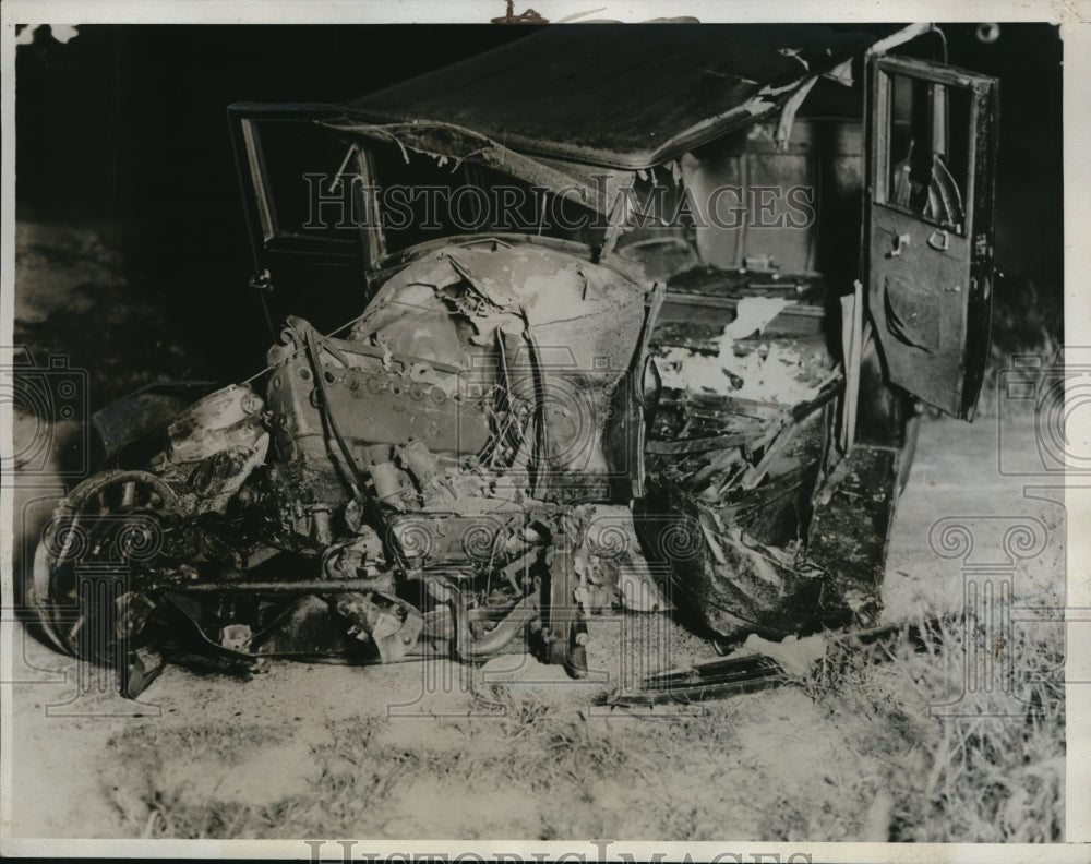 1933 Media Photo A bus hits an auto where three died and six were injured