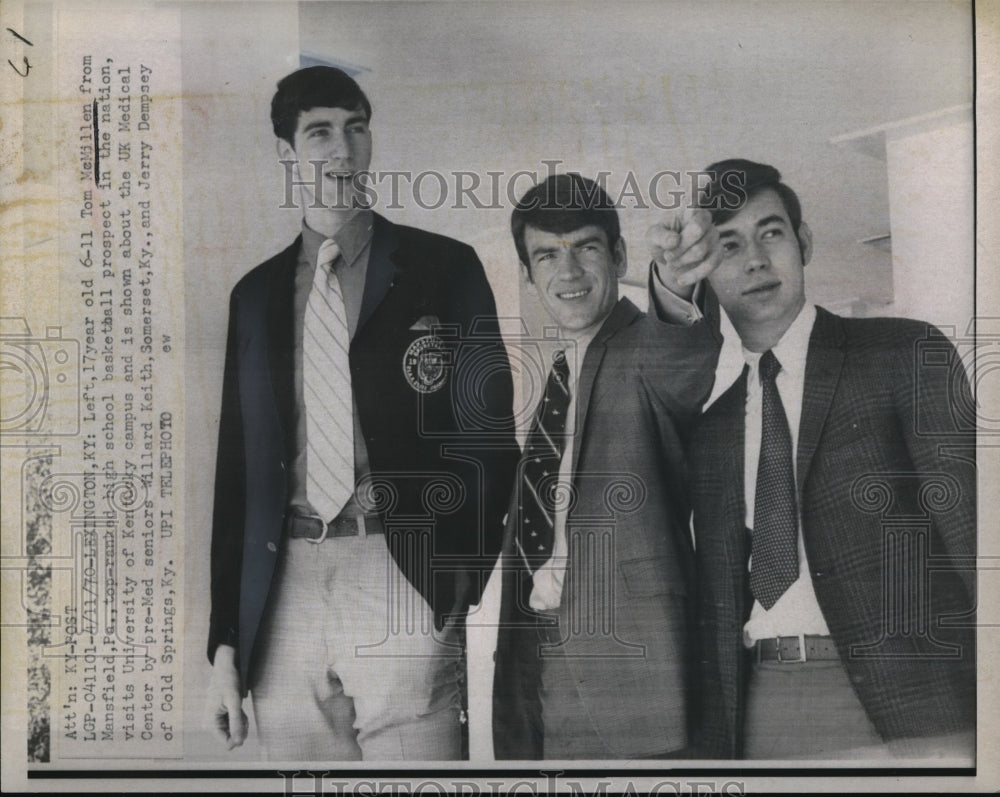 1970 Media Photo Tom McMillen of Mansfield top ranked the High school basketball