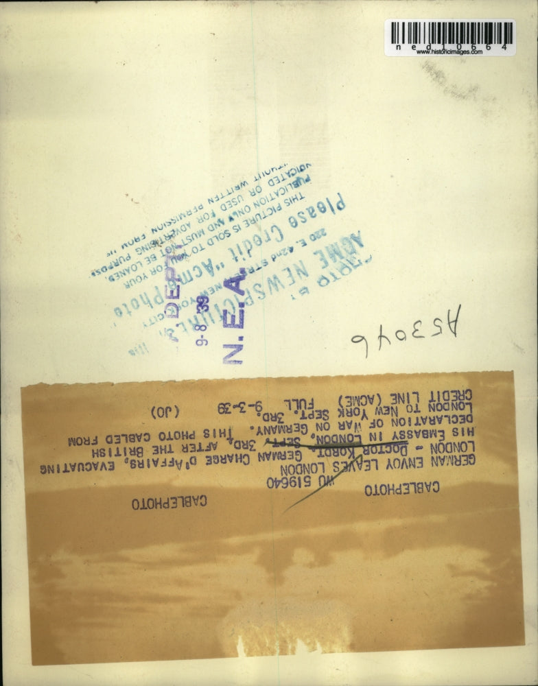 Load image into Gallery viewer, 1939 Media Photo London Dr Korot of Germany evacuates his Embassy
