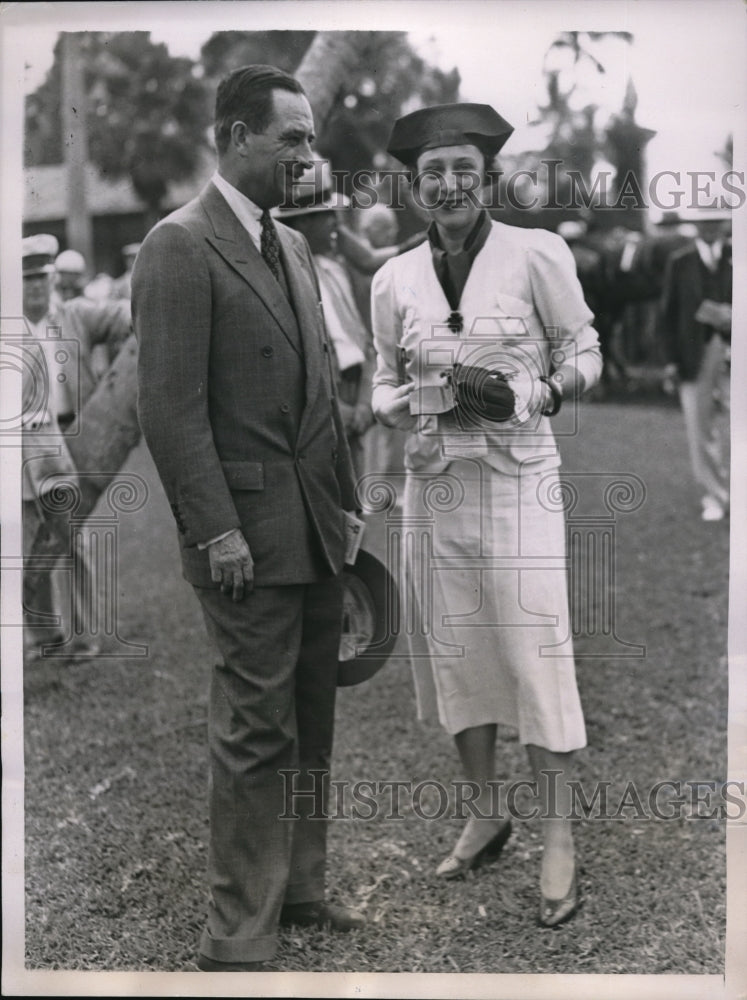 Load image into Gallery viewer, 1937 Media Photo Mrs Dodge Sloane &amp; Harold Talbott at Hialeah Park, Fla.
